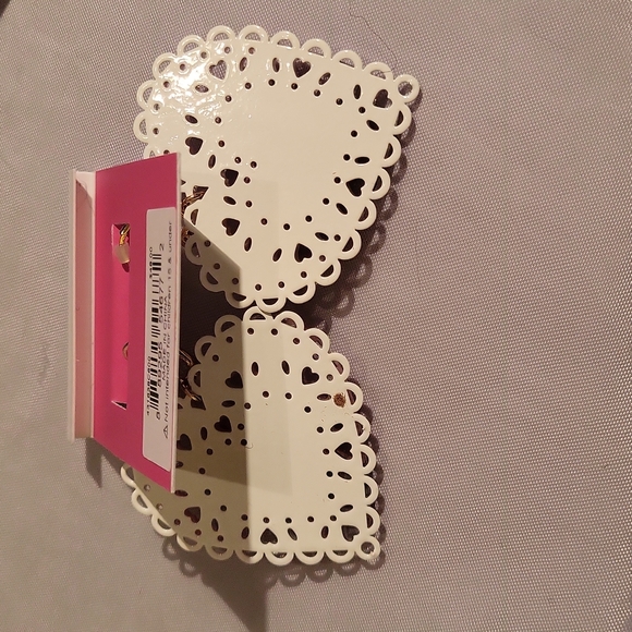 Betsey Johnson heart ❤️ bow strawberry - Picture 3 of 4